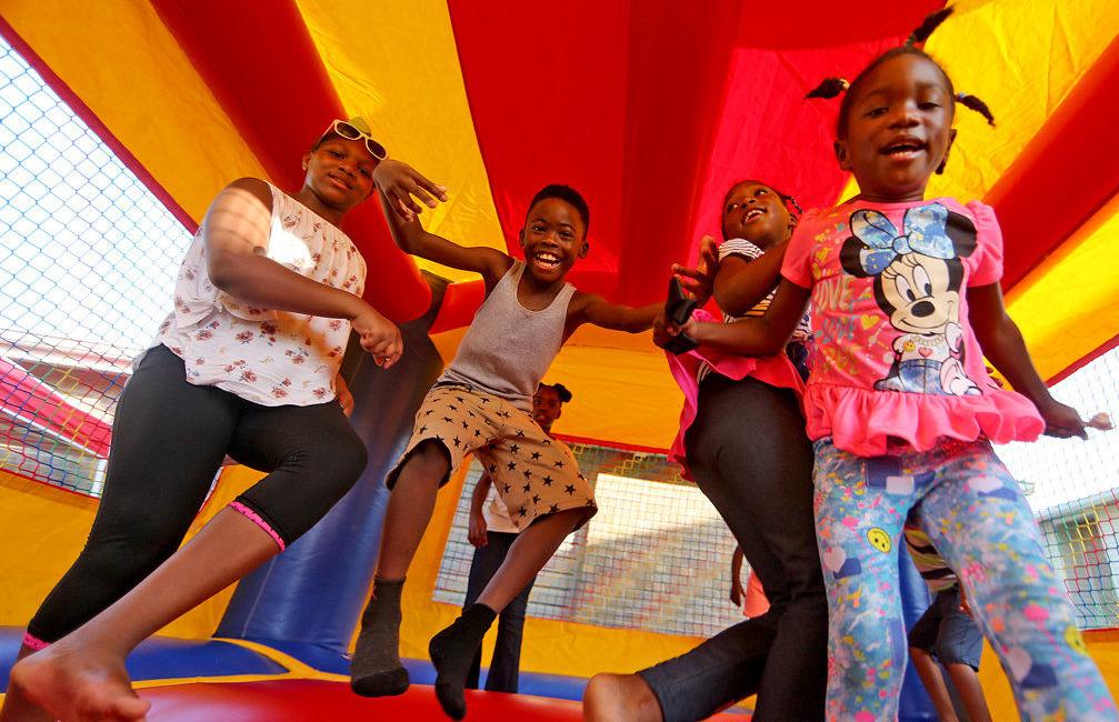 In the midst of violence, the families of the New Orleans complex is